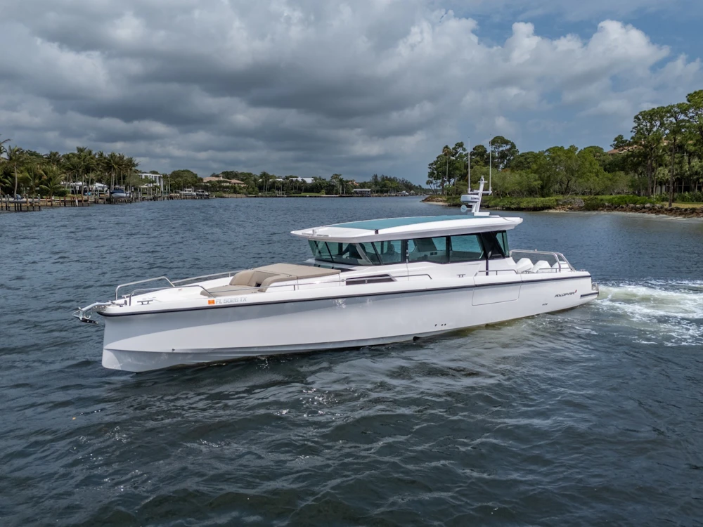Axopar 45 XC Cross Cabin Yacht For Sale