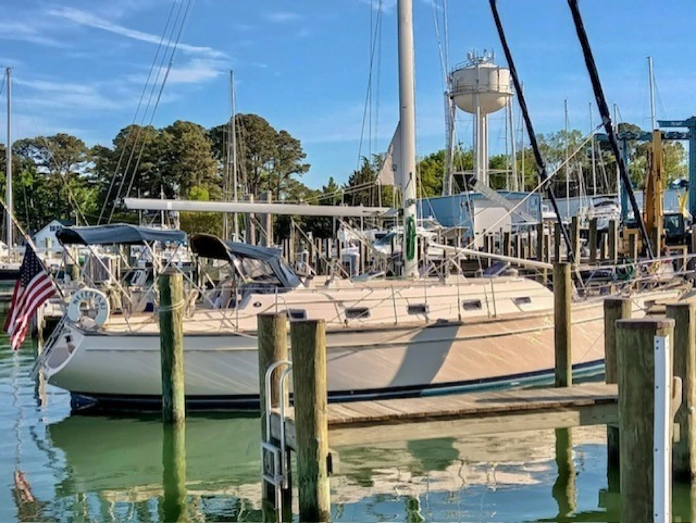 Island Packet  Yacht For Sale