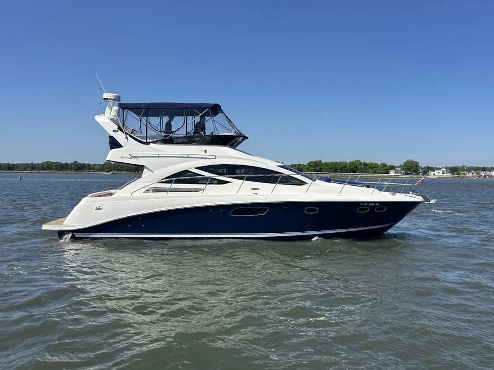 Sea Ray 450 Sedan Bridge Yacht For Sale