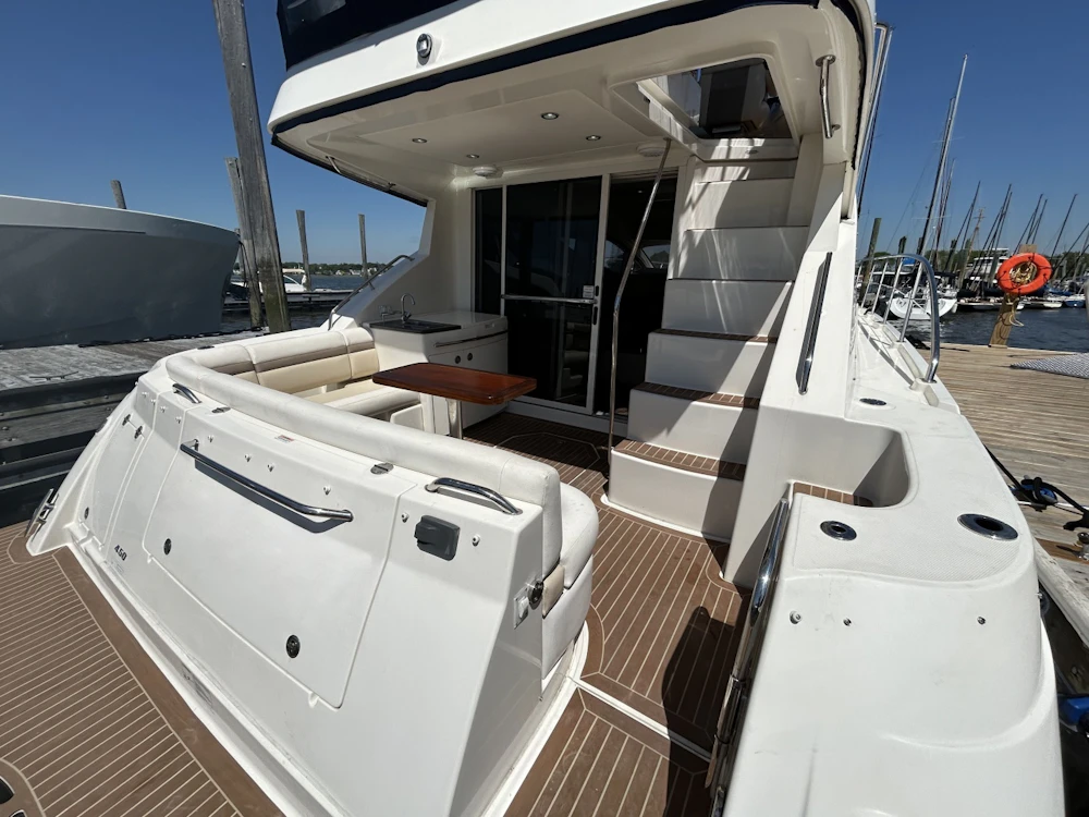 Sea Ray 450 Sedan Bridge Yacht For Sale