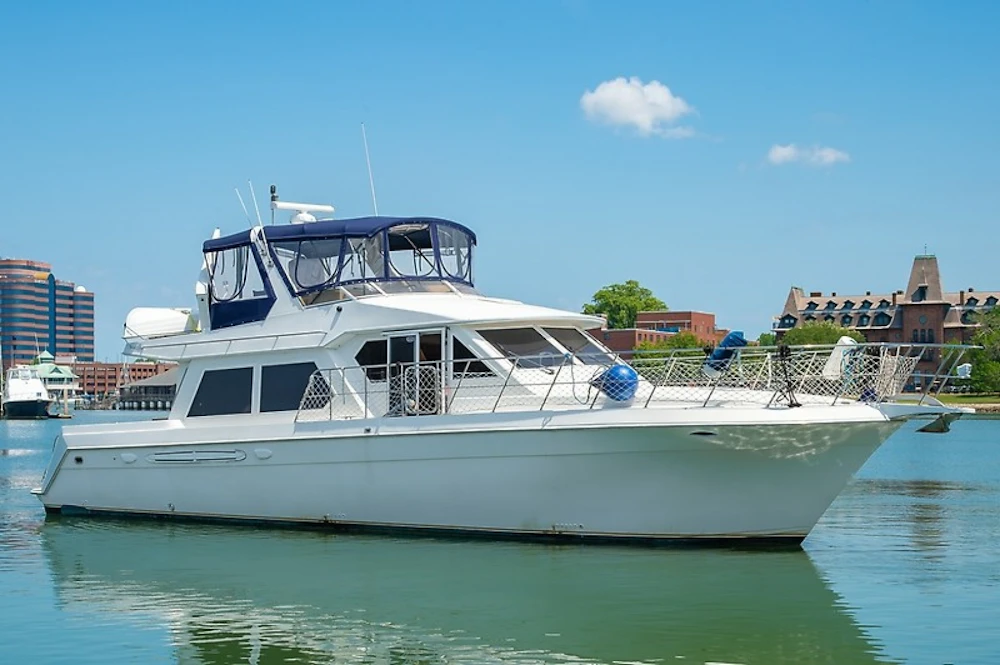 Navigator 5300 Yacht For Sale