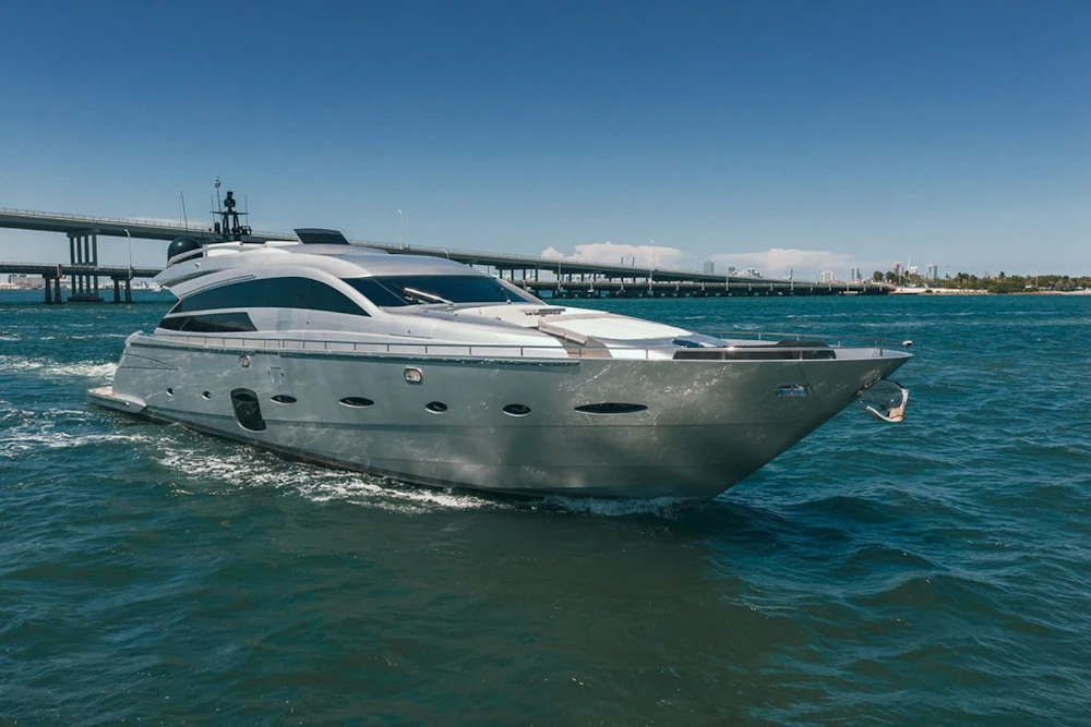 Pershing 92 Yacht For Sale
