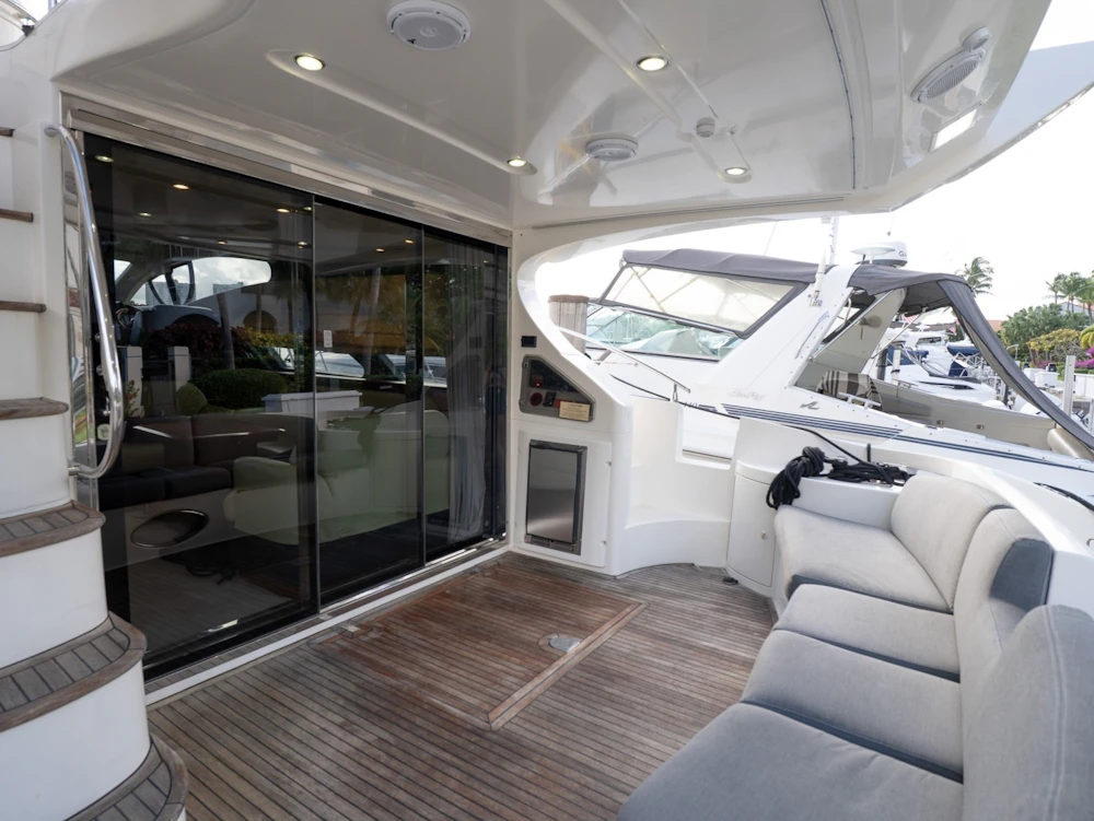 Azimut 50 Flybridge Yacht For Sale