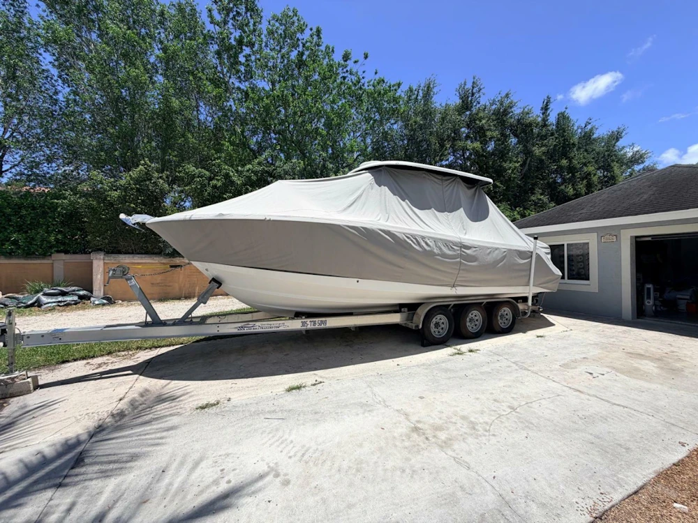 Robalo R302 Center Console Yacht For Sale