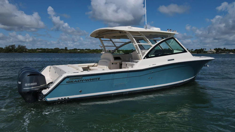 Grady-White Freedom 375 Yacht For Sale