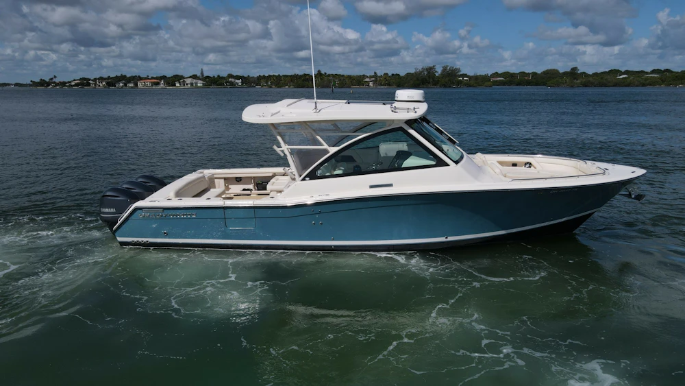 Grady-White Freedom 375 Yacht For Sale