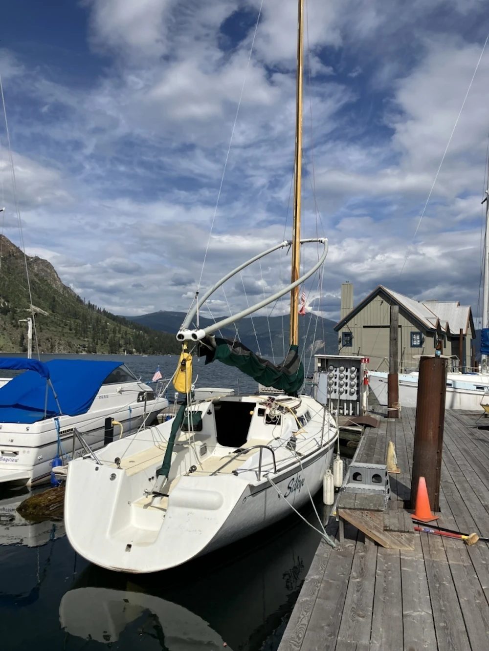 Wyliecat 30 Yacht For Sale
