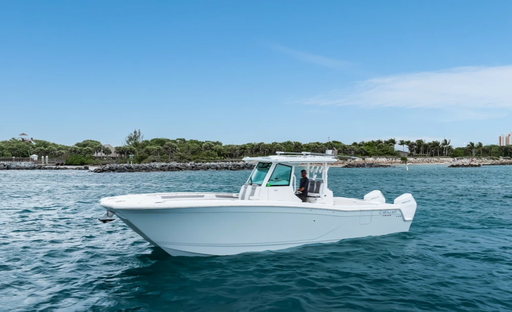 Caymas 34CT Yacht For Sale