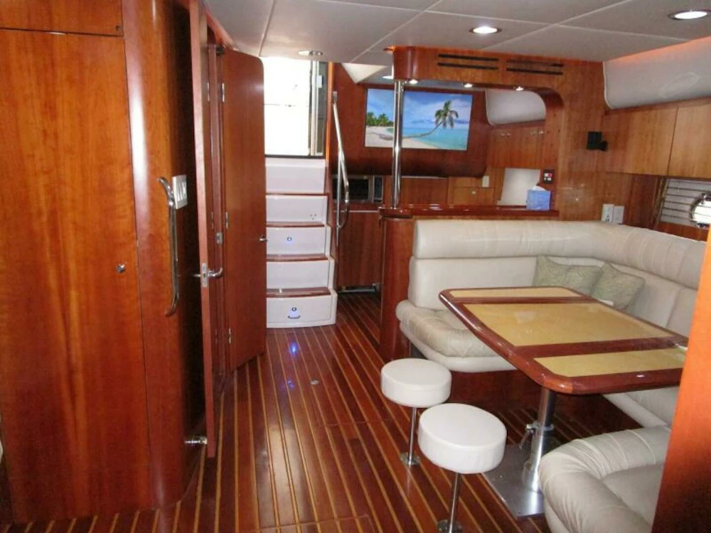Tiara Yachts 5200 Express Yacht For Sale