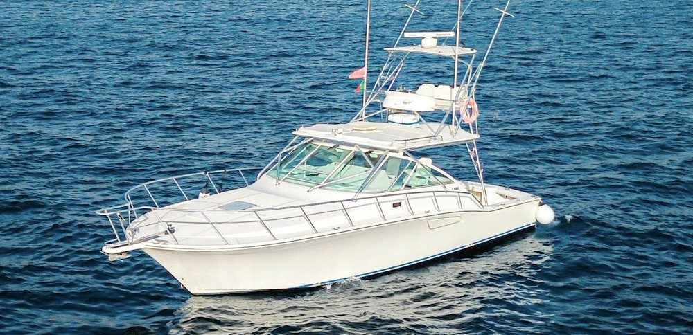 Cabo 40 Hardtop Express Yacht For Sale