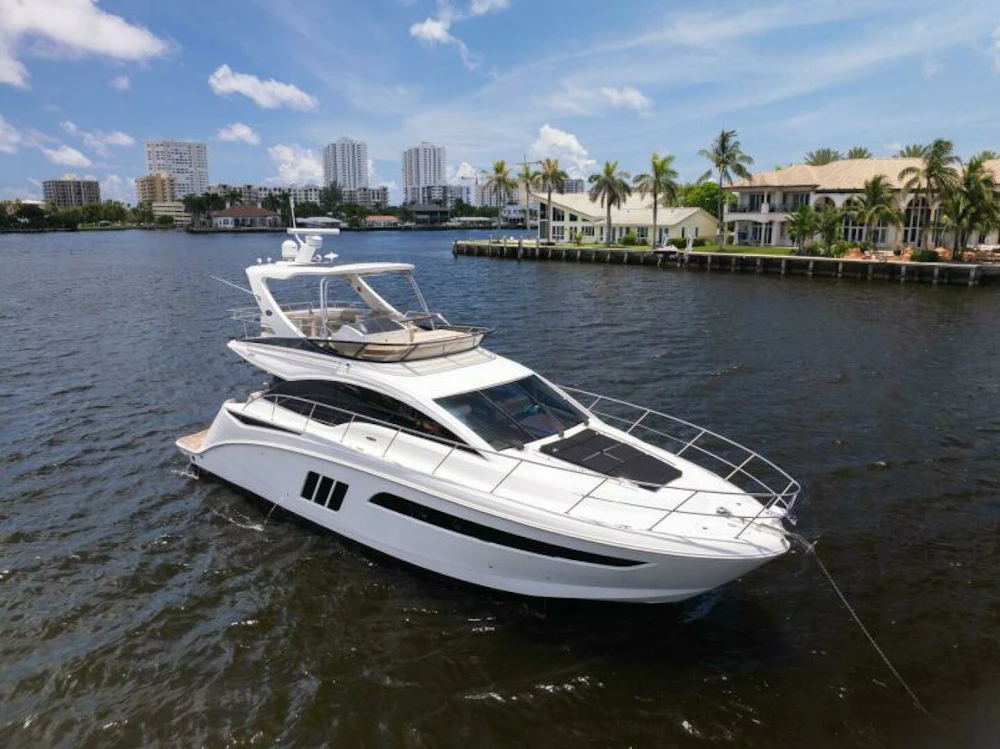 Sea Ray 510 Fly Yacht For Sale