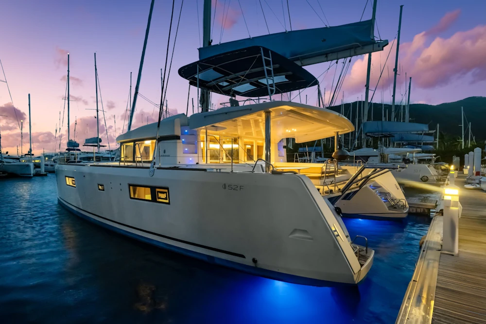 Lagoon 52F Yacht For Sale