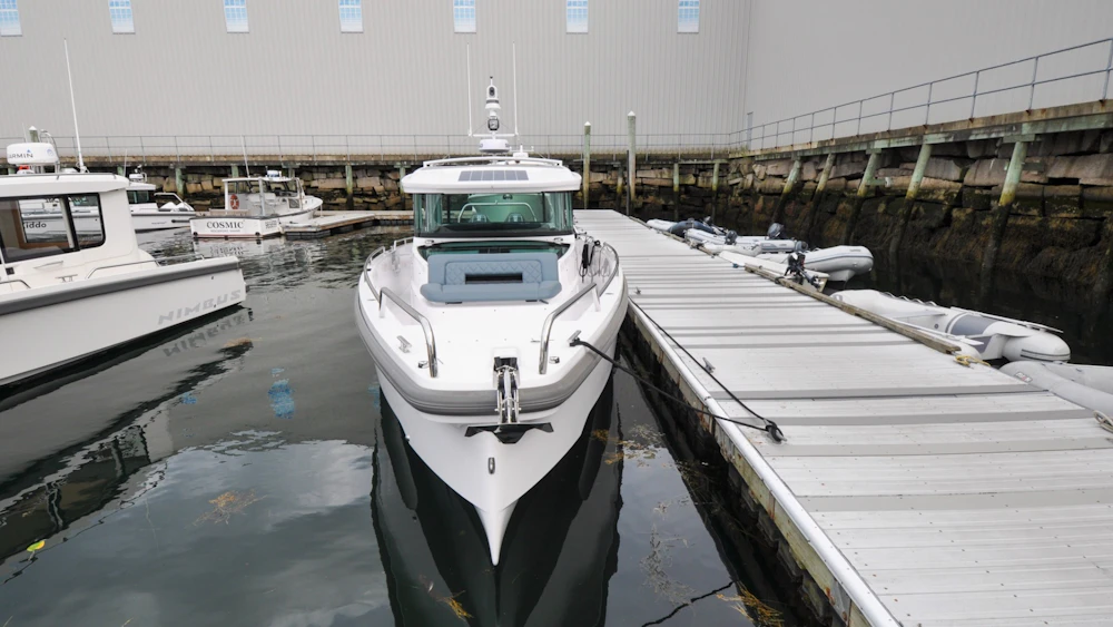 Axopar 37XC Yacht For Sale
