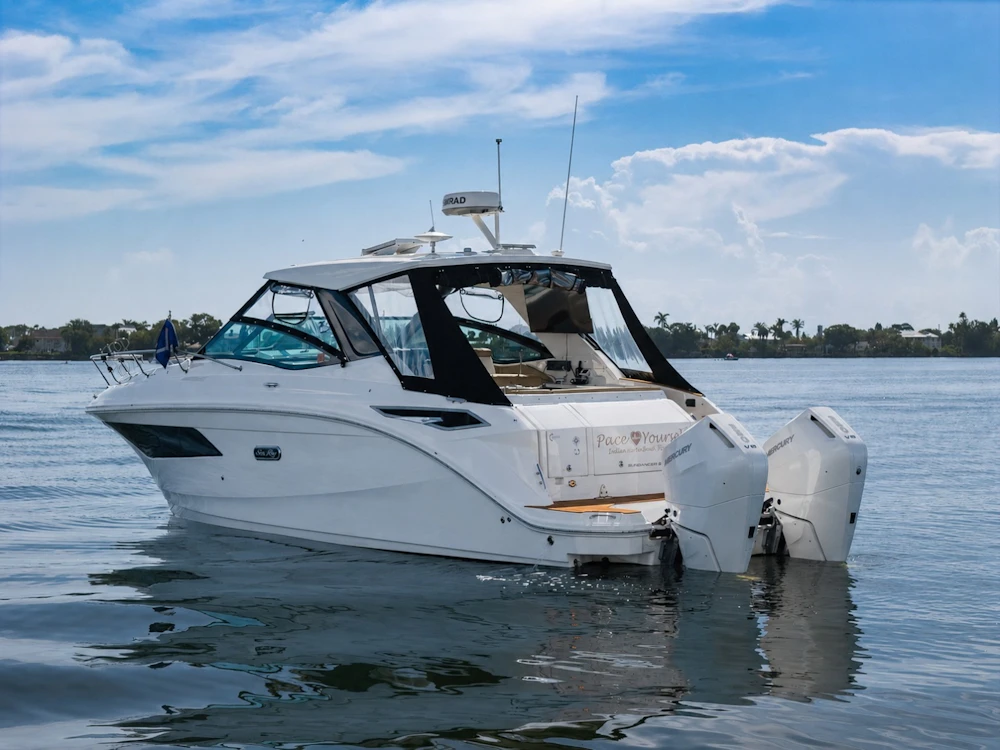 Sea Ray 320 Sundancer Yacht For Sale