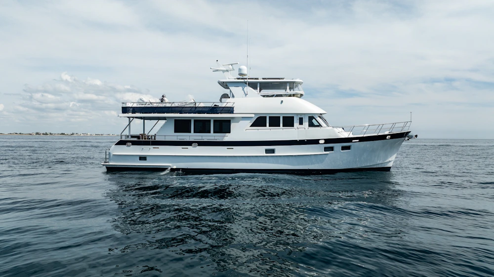 Alaskan 70 Motor Yacht Yacht For Sale