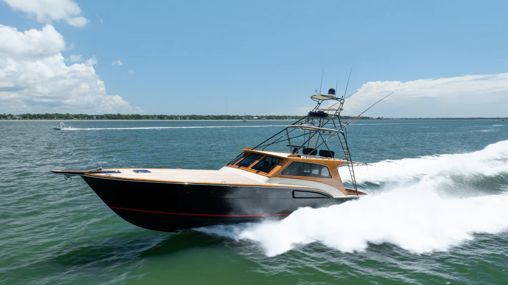 Donzi R58 Express Yacht For Sale