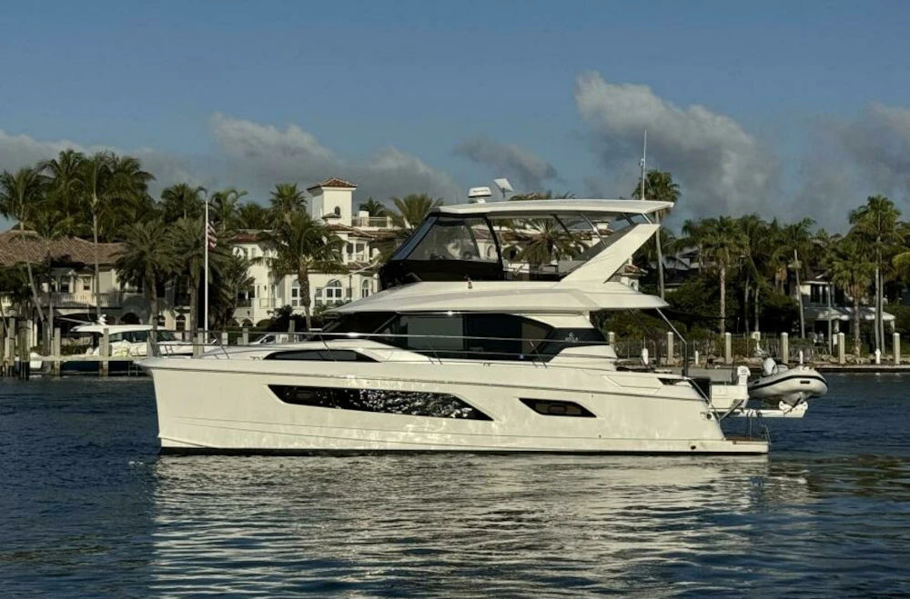 Aquila Power Catamaran Yacht For Sale