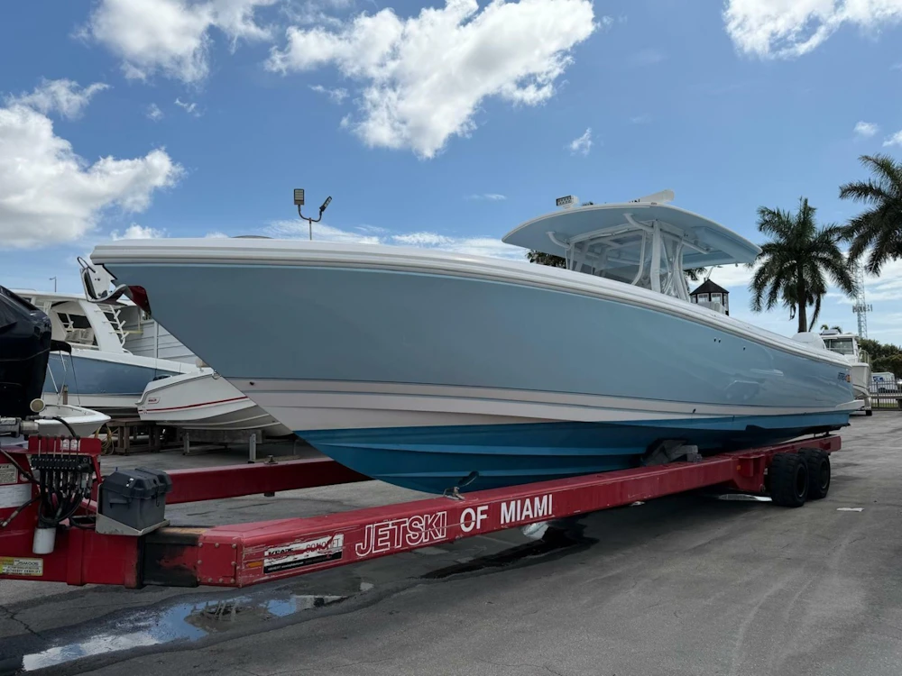 Intrepid 375 NOMAD Yacht For Sale