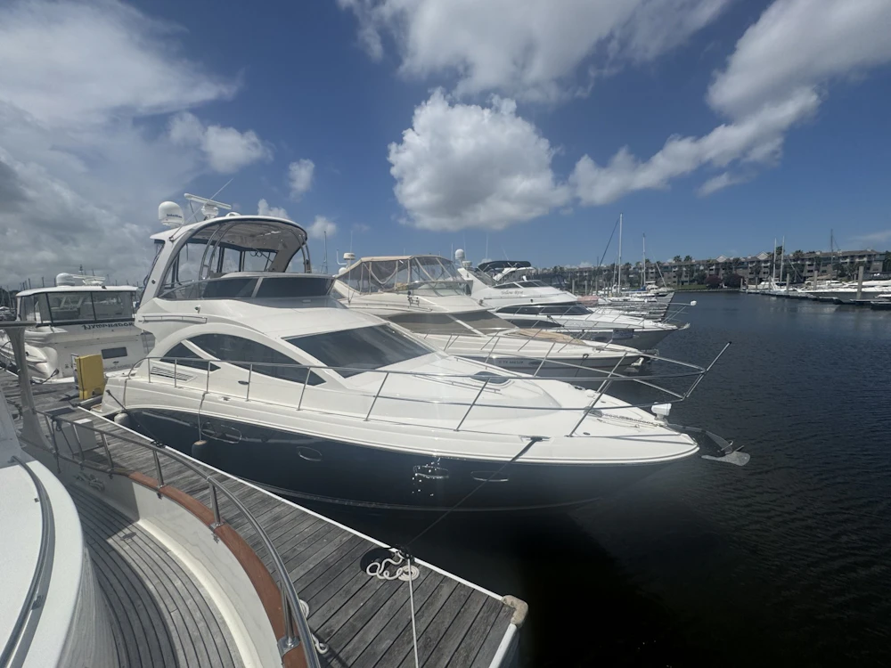 Sea Ray  Yacht For Sale