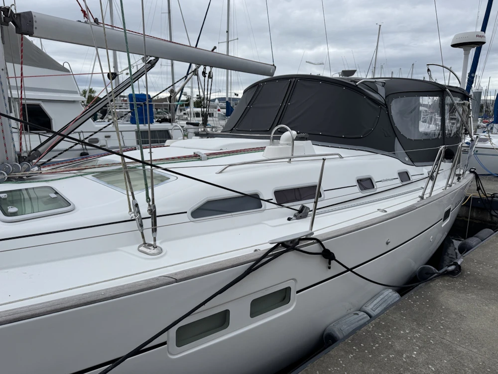 Beneteau 423 Yacht For Sale