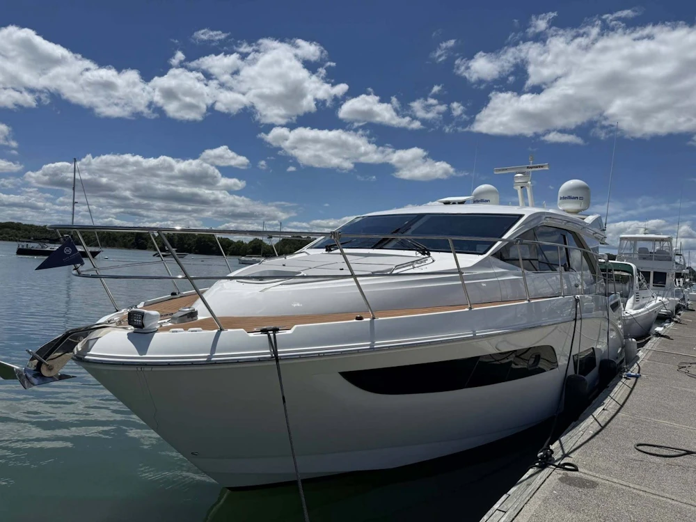 Sea Ray  Yacht For Sale