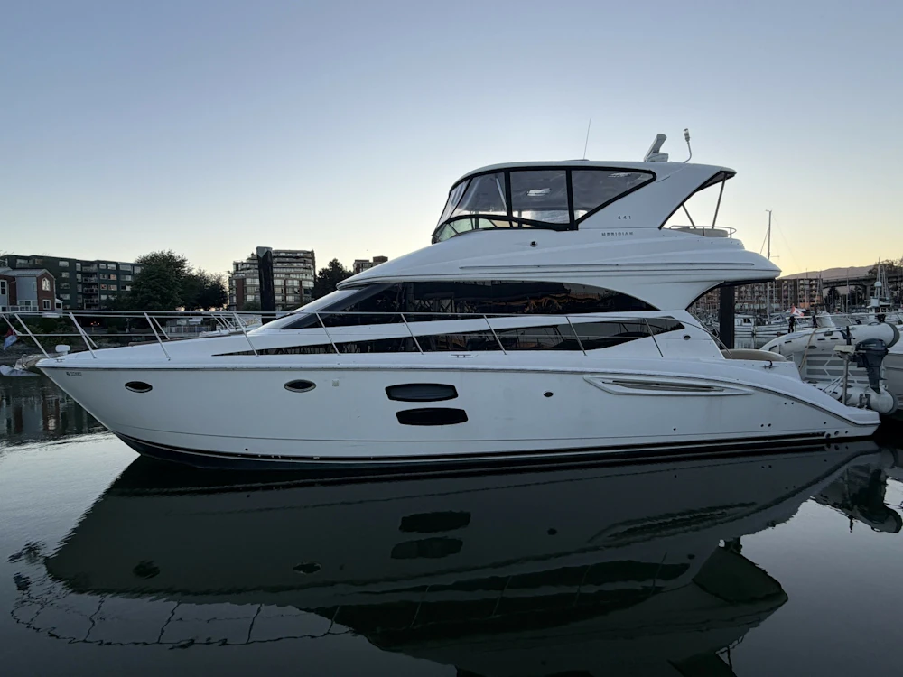 Meridian  Yacht For Sale