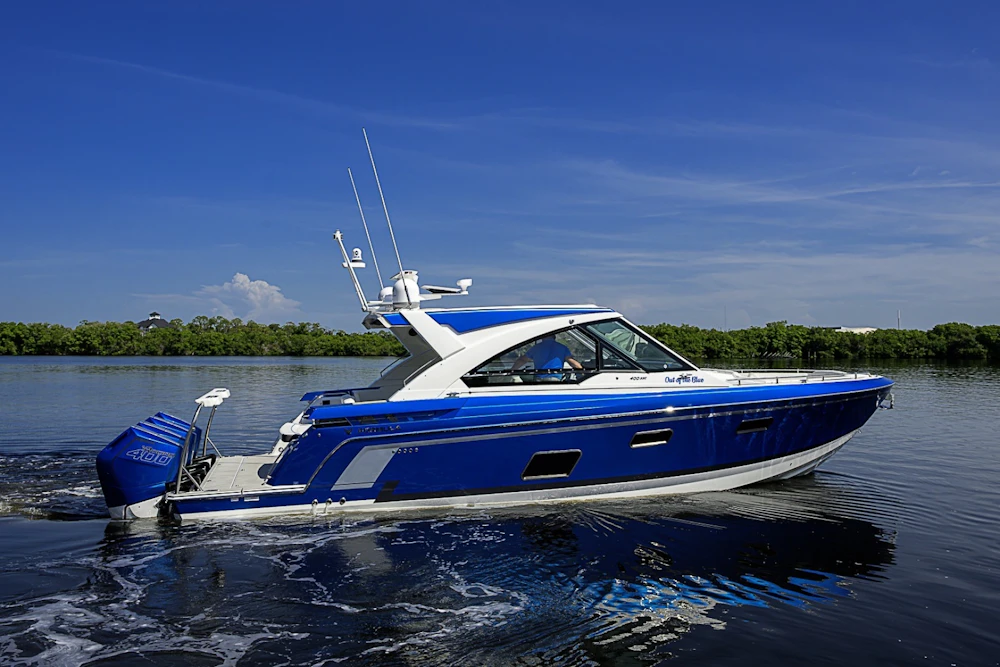 Formula 400 Super Sport Crossover Yacht For Sale