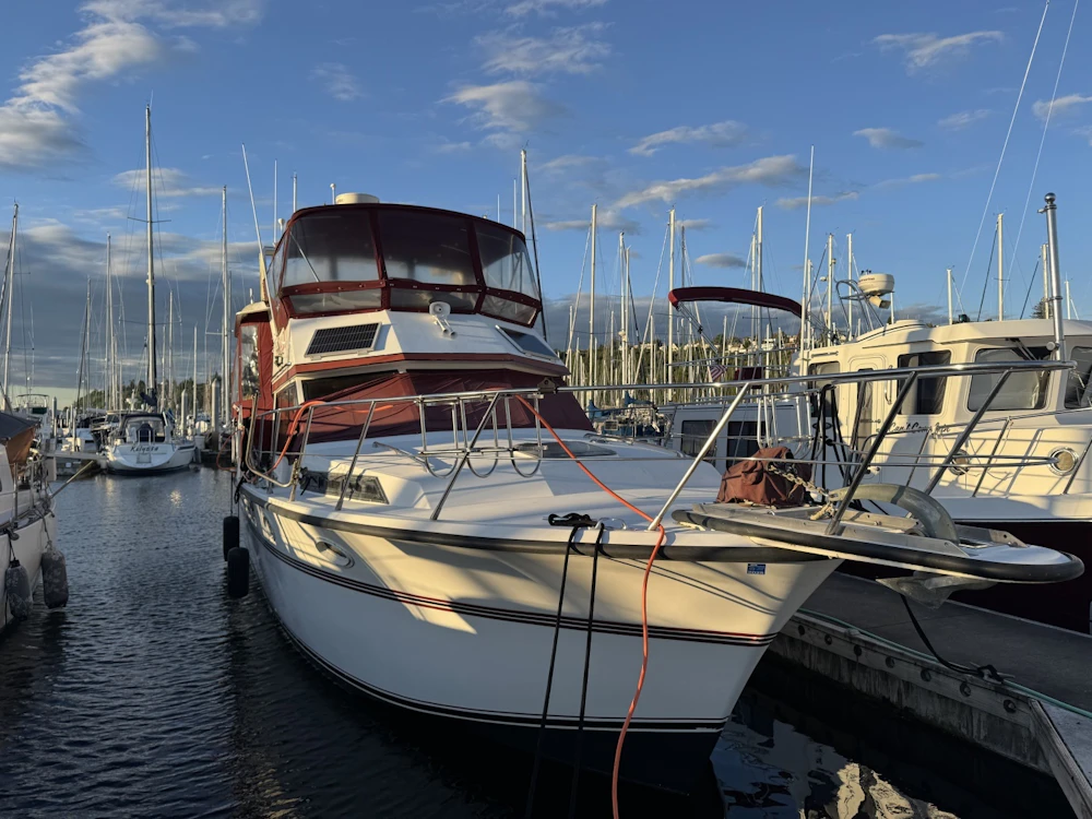 President 37 Sundeck Yacht For Sale