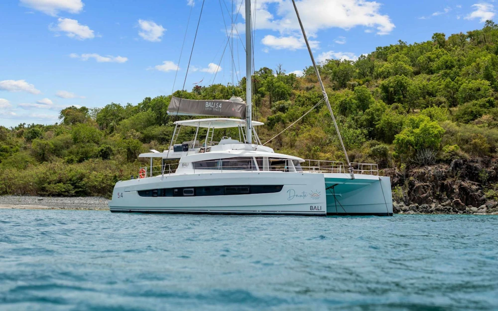 Bali 5.4 Yacht For Sale