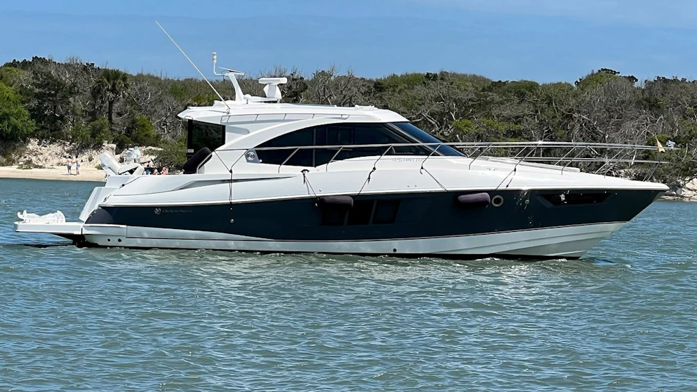 Cruisers Yachts Cantius 45 Yacht For Sale