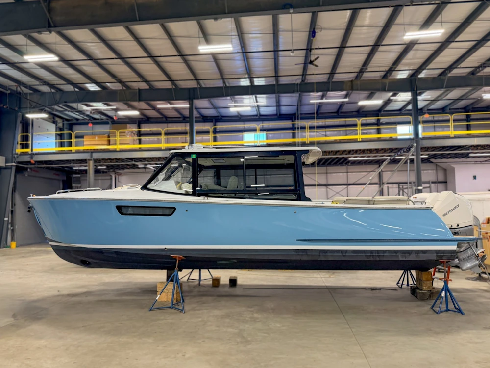 MJM 3 Yacht For Sale