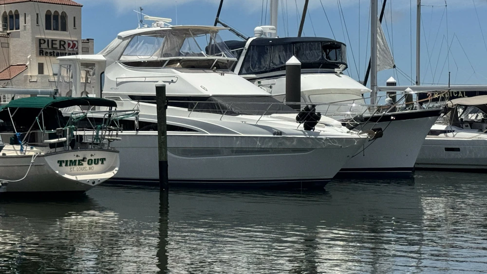 Carver 47 Cockpit Motor Yacht Yacht For Sale