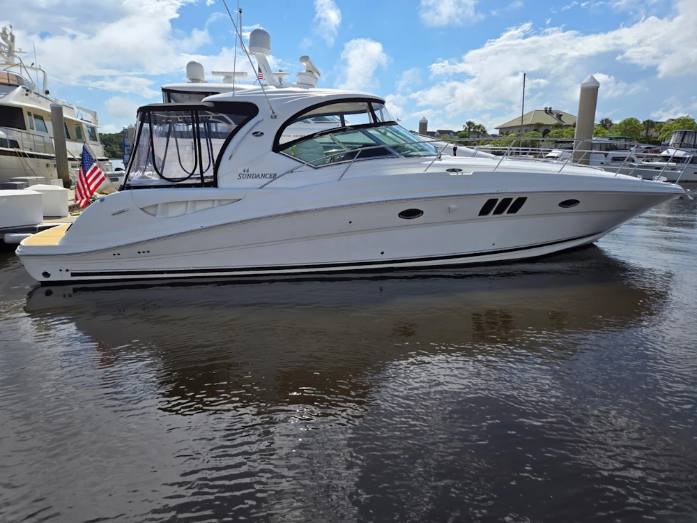 Sea Ray Sundancer Yacht For Sale