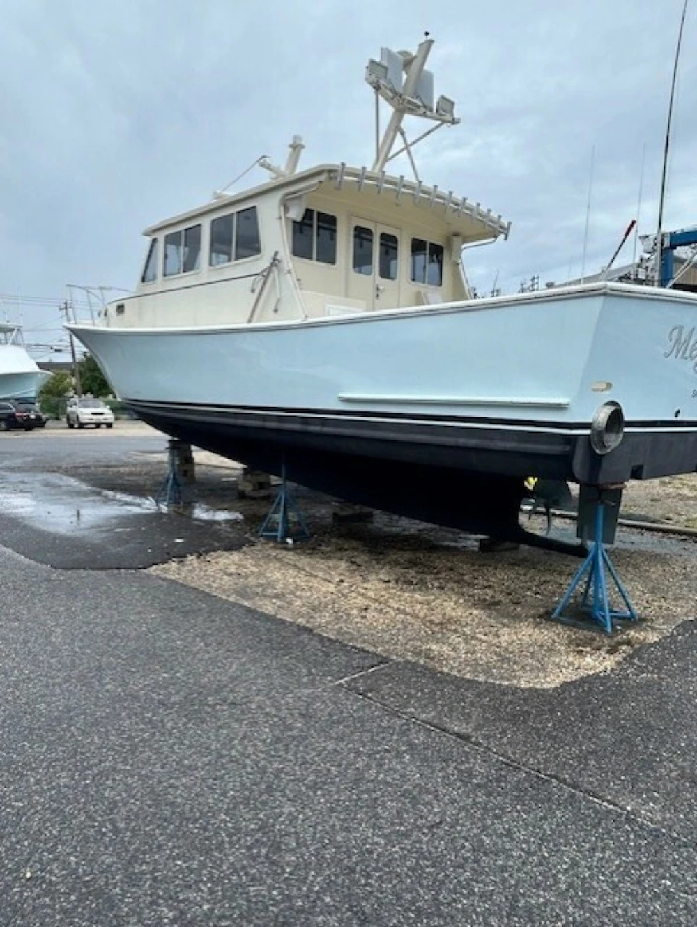 Custom Flowers 43 Yacht For Sale