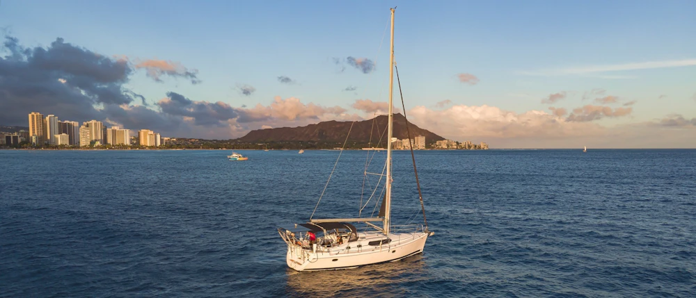 Hunter 45 Deck Salon Yacht For Sale