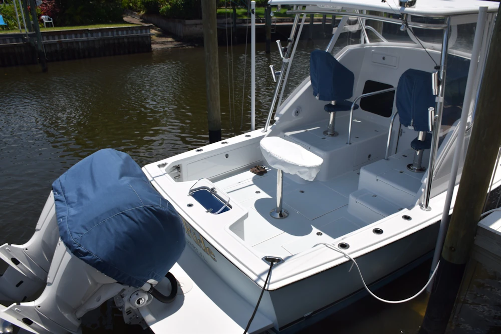 Bertram 31 Express Cruiser Yacht For Sale