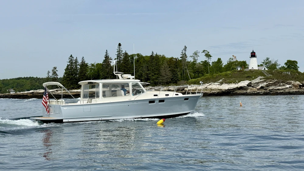 MJM 40z Yacht For Sale