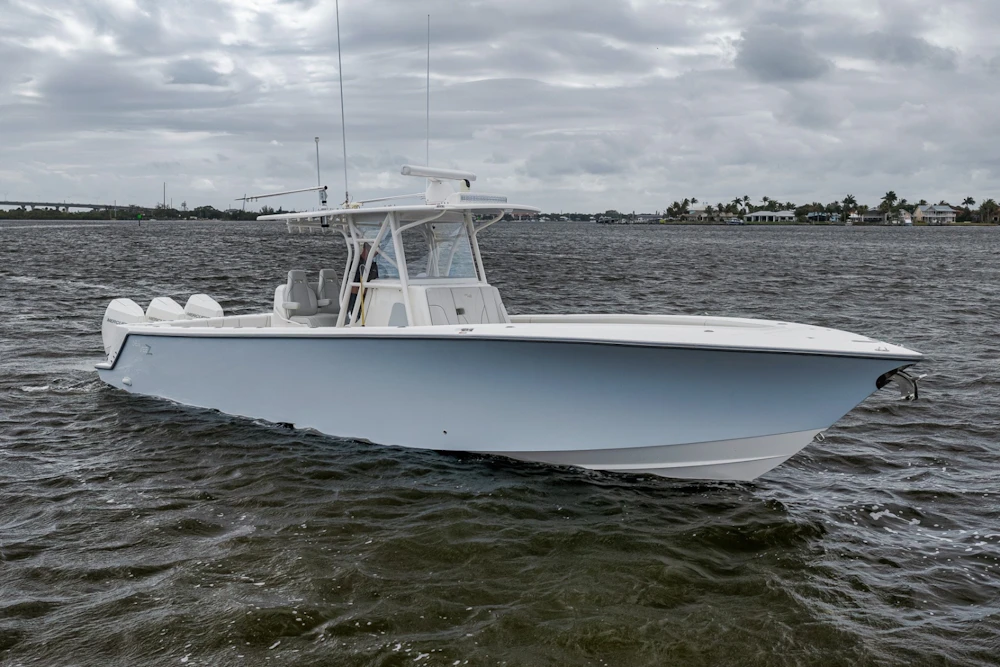SeaVee 370Z Yacht For Sale