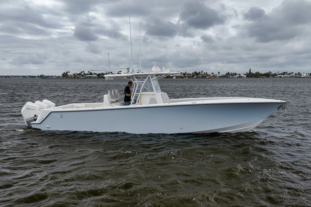 SeaVee 370Z Yacht For Sale