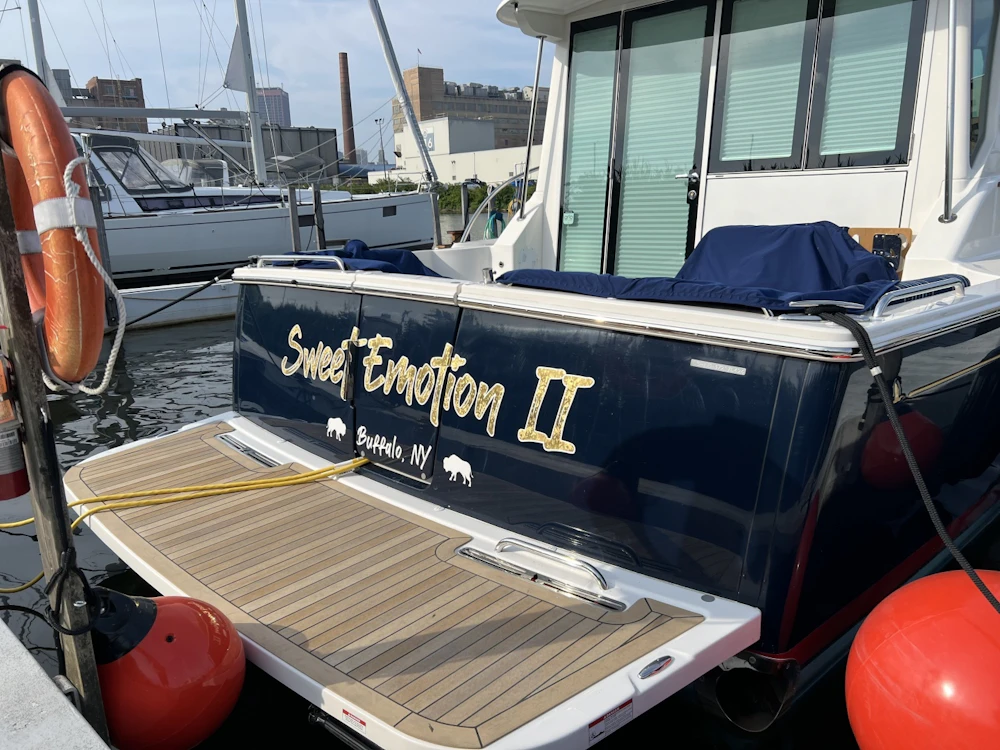 Back Cove 372 Yacht For Sale