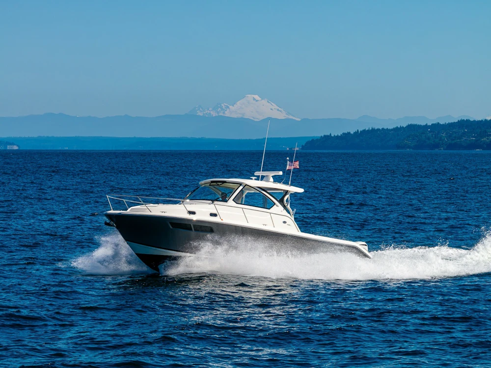 Pursuit OS 355 Yacht For Sale