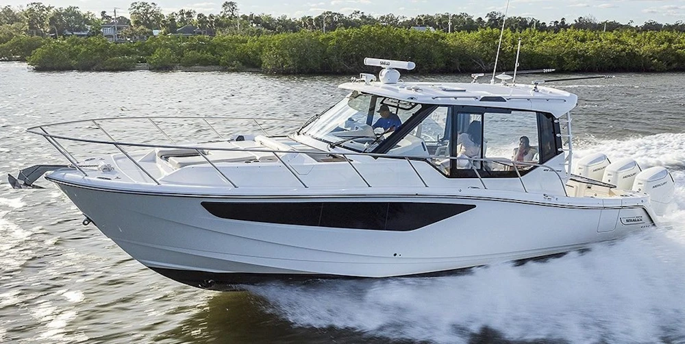 Boston Whaler 405 Conquest Yacht For Sale