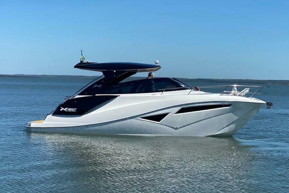 NX Boats 360 Sport Coupe Yacht For Sale