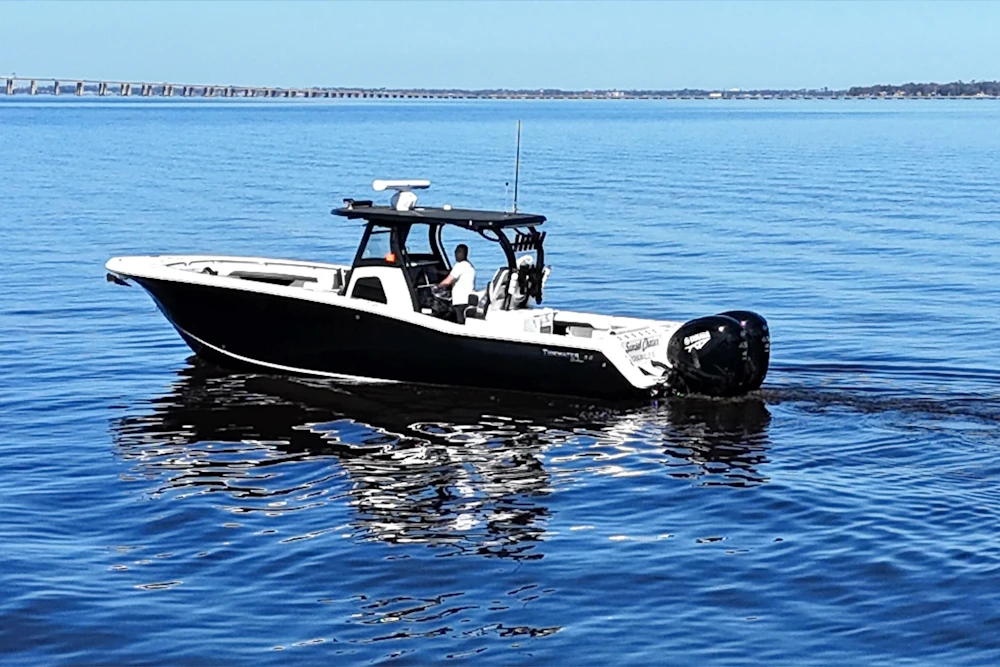 Tidewater 320 CC Adventure Yacht For Sale