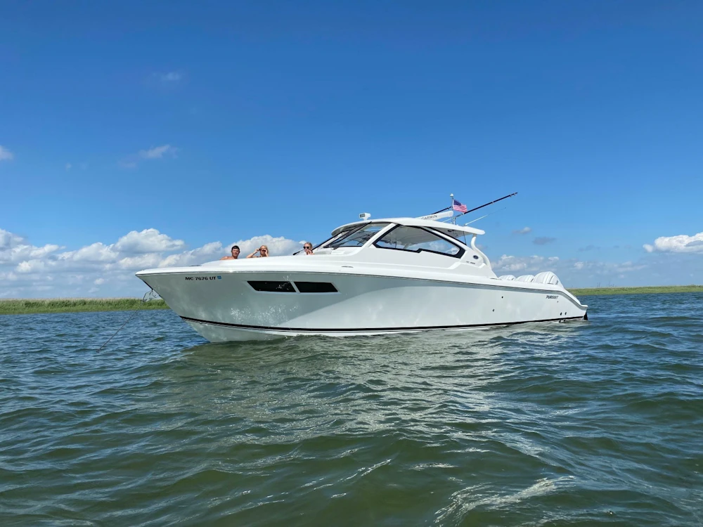 Pursuit DC 365 Dual Console Yacht For Sale