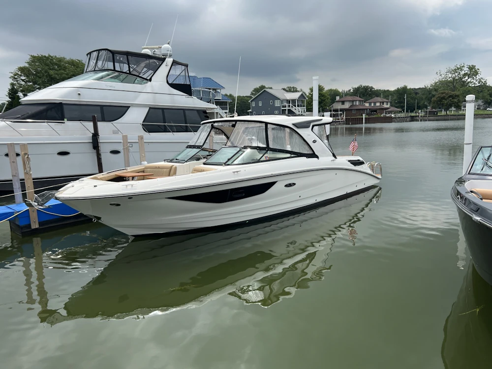 Sea Ray 350 SLX Yacht For Sale