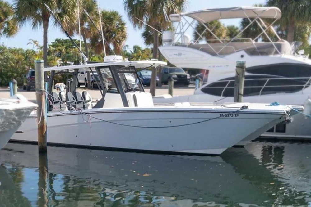 World Cat 400 CC-X Yacht For Sale