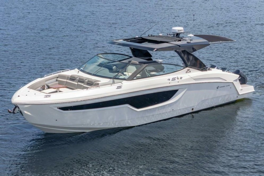 Cruisers Yachts 38 GLS OB Yacht For Sale