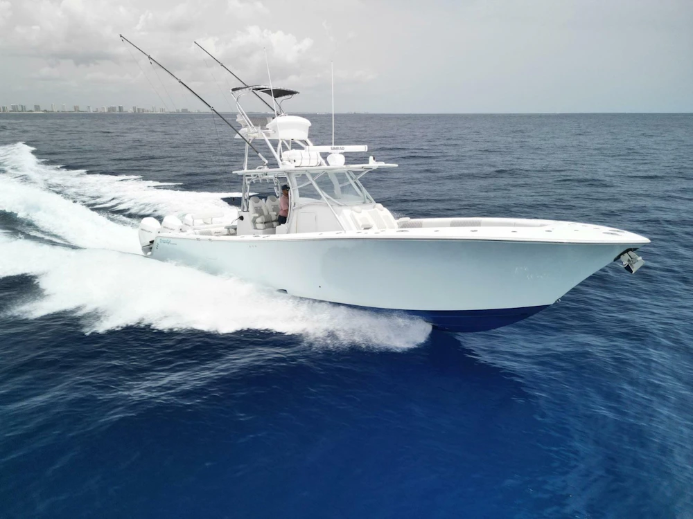 Front Runner 39 Center Console Yacht For Sale