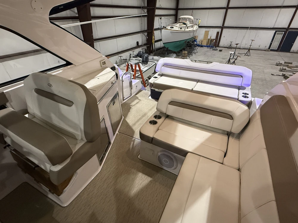Regal 35 Sport Coupe Yacht For Sale